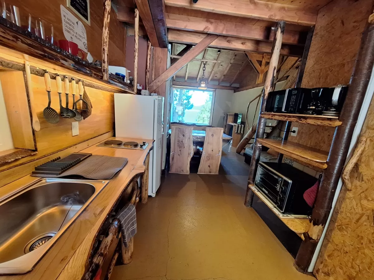 CABAÑA QUINQUIN-  Descanso y naturaleza frente al lago para 4 personas