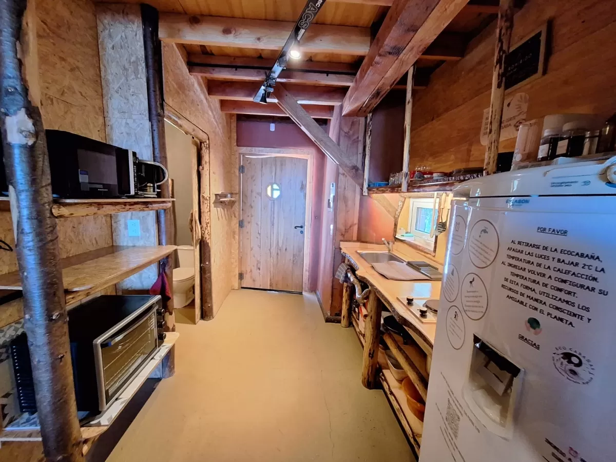 CABAÑA QUINQUIN-  Descanso y naturaleza frente al lago para 4 personas